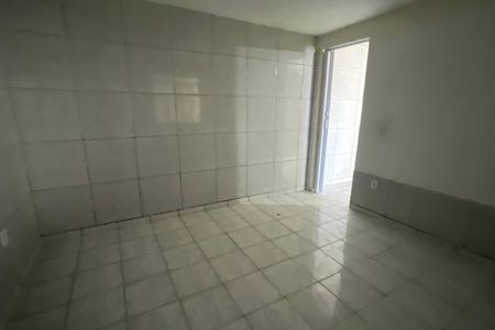 Quarto de casa para alugar com 1 quarto, 50m² em São Bento, Duque de Caxias