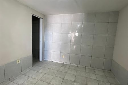 Casa para alugar com 1 quarto, 50m² em São Bento, Duque de Caxias
