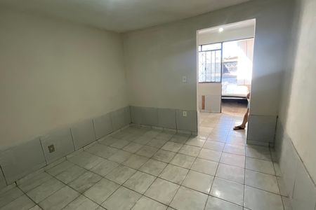 Sala de casa para alugar com 1 quarto, 50m² em São Bento, Duque de Caxias