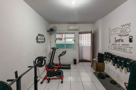 Apartamento para alugar com 95m², 2 quartos e 1 vaga Apartamento para alugar com 95m², 2 quartos e 1 vagaAcademia