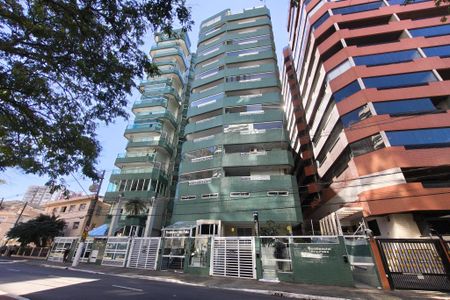 Apartamento para alugar com 95m², 2 quartos e 1 vaga Apartamento para alugar com 95m², 2 quartos e 1 vagaFachada