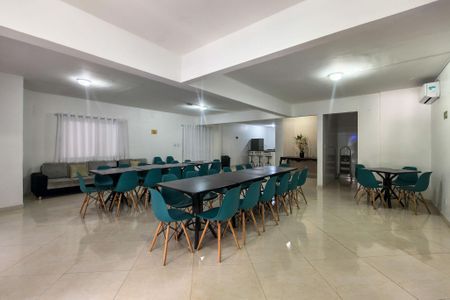 Apartamento para alugar com 95m², 2 quartos e 1 vaga Apartamento para alugar com 95m², 2 quartos e 1 vagaÁrea comum - Salão de festas