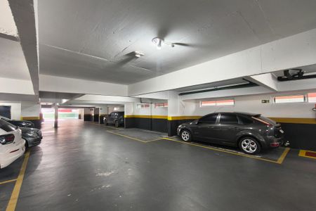 Apartamento para alugar com 95m², 2 quartos e 1 vaga Apartamento para alugar com 95m², 2 quartos e 1 vagaGaragem