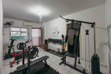 Apartamento para alugar com 95m², 2 quartos e 1 vaga Apartamento para alugar com 95m², 2 quartos e 1 vagaAcademia
