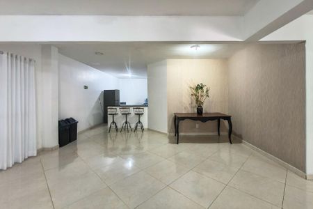 Apartamento para alugar com 95m², 2 quartos e 1 vaga Apartamento para alugar com 95m², 2 quartos e 1 vagaÁrea comum - Salão de festas