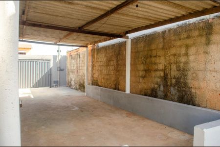 Casa para alugar com 66m², 3 quartos e 5 vagasVaranda