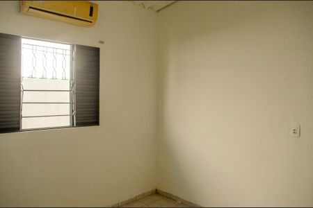 Casa para alugar com 66m², 3 quartos e 5 vagasQuarto 2