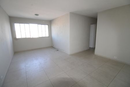 Apartamento para alugar com 80m², 3 quartos e 1 vagaSala