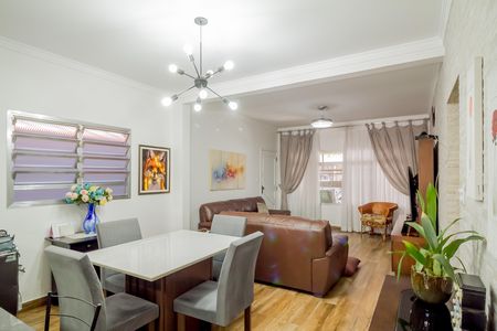 Casa à venda com 3 quartos, 300m² em Penha de França, São Paulo