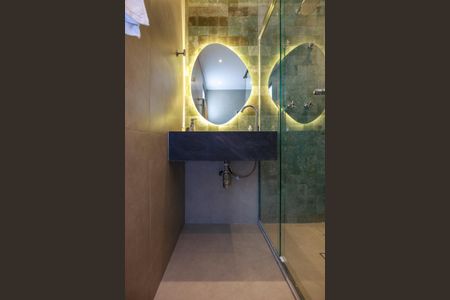 Banheiro de kitnet/studio à venda com 1 quarto, 25m² em Jardim das Acacias, São Paulo