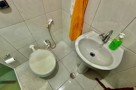 Casa à venda com 100m², 2 quartos e 2 vagas Casa à venda com 100m², 2 quartos e 2 vagasBanheiro suíte 2