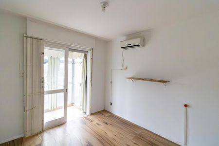 Quarto de apartamento para alugar com 1 quarto, 55m² em Medianeira, Porto Alegre