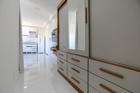 Apartamento para alugar com 29m², 1 quarto e 1 vaga Apartamento para alugar com 29m², 1 quarto e 1 vagaCloset