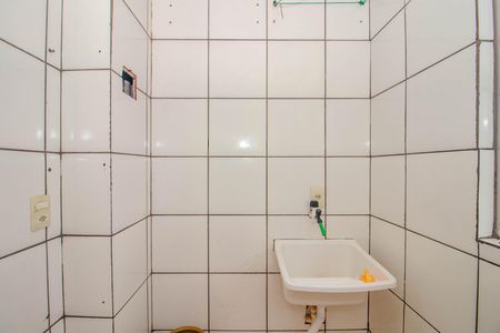 Cozinha e Área de Serviço de apartamento para alugar com 2 quartos, 39m² em Mário Quintana, Porto Alegre