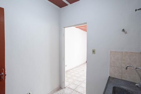 Cozinha de casa de condomínio à venda com 3 quartos, 49m² em Santa Branca, Belo Horizonte
