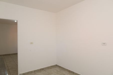 Cozinha de casa para alugar com 1 quarto, 40m² em Jardim Robru, São Paulo