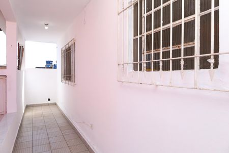 Varanda de casa para alugar com 1 quarto, 40m² em Jardim Robru, São Paulo