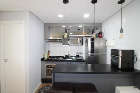 Cozinha de apartamento para alugar com 1 quarto, 24m² em Vila Campanela, São Paulo