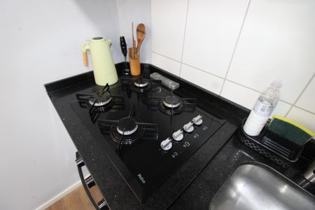 Cozinha de apartamento para alugar com 1 quarto, 24m² em Vila Campanela, São Paulo