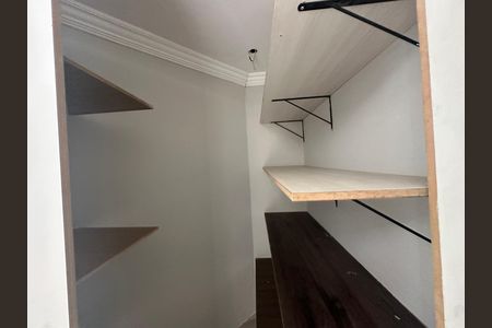 Closet de apartamento à venda com 3 quartos, 101m² em Centro, Barueri