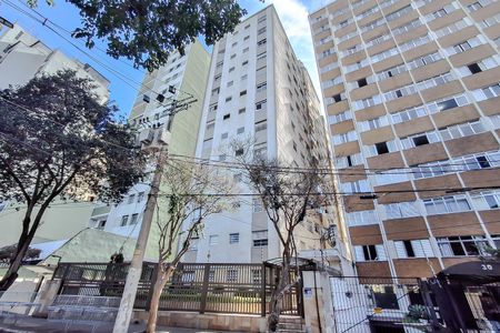 Apartamento à venda com 42m², 1 quarto e 1 vaga Apartamento à venda com 42m², 1 quarto e 1 vagaFachada - Plaquinha