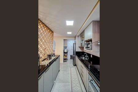 Cozinha de apartamento à venda com 2 quartos, 90m² em Vila Carrão, São Paulo