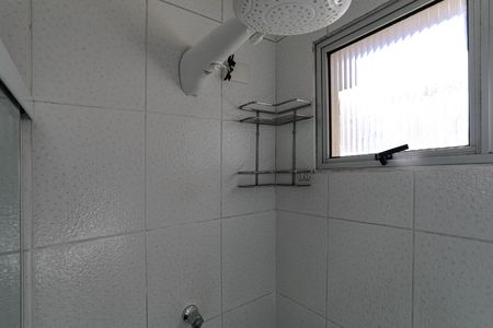 Banheiro de apartamento para alugar com 2 quartos, 50m² em Mogilar , Mogi das Cruzes