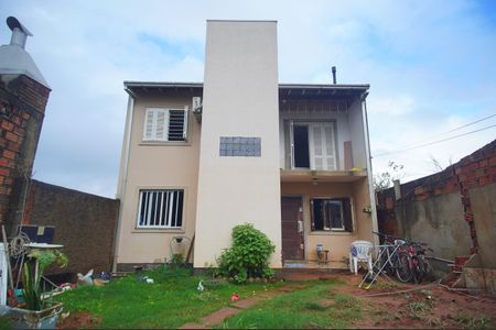 Área externa de casa à venda com 2 quartos, 90m² em Vicentina, São Leopoldo