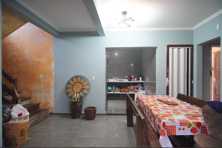 Sala de casa à venda com 2 quartos, 90m² em Vicentina, São Leopoldo
