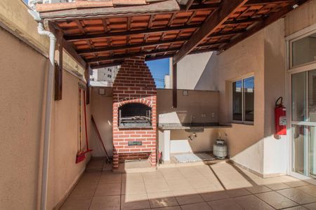 Apartamento para alugar com 53m², 2 quartos e 1 vaga Apartamento para alugar com 53m², 2 quartos e 1 vagaÁrea comum - Churrasqueira