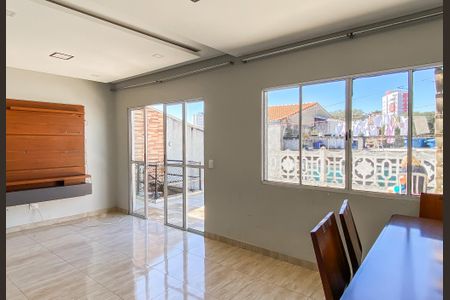 Casa para alugar com 2 quartos, 90m² em Vila Ré, São Paulo