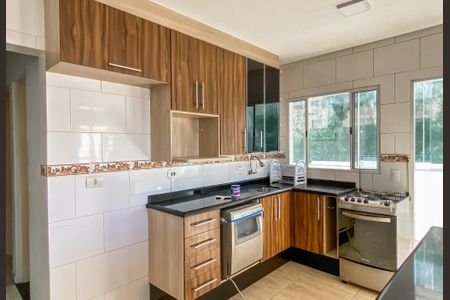 Cozinha  de casa para alugar com 2 quartos, 90m² em Vila Ré, São Paulo