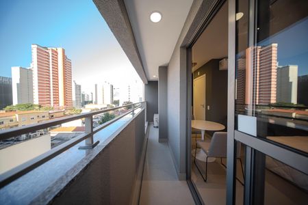 Sacada de kitnet/studio para alugar com 1 quarto, 29m² em Pompeia, São Paulo