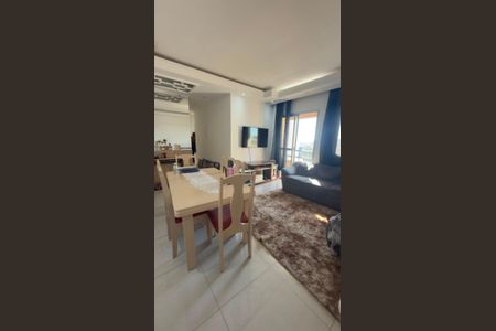 Apartamento à venda com 68m², 3 quartos e 1 vagaSala