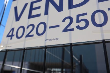 Apartamento à venda com 42m², 2 quartos e sem vaga Apartamento à venda com 42m², 2 quartos e sem vagaPlaca