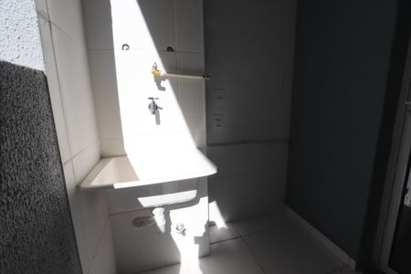 Área de serviço de apartamento à venda com 2 quartos, 42m² em Cidade São Mateus, São Paulo