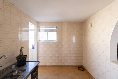 Cozinha de apartamento para alugar com 2 quartos, 56m² em Itaquera, São Paulo