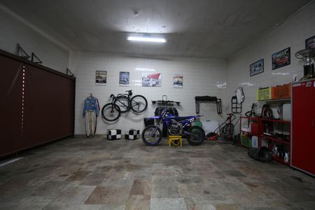 Garagem de casa de condomínio à venda com 5 quartos, 1690m² em Morumbi, São Paulo