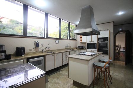 Cozinha de casa de condomínio à venda com 5 quartos, 1690m² em Morumbi, São Paulo