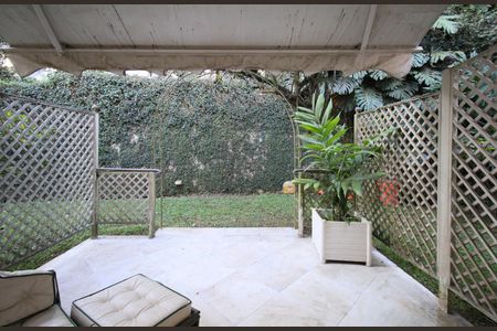 varanda Suíte 2 de casa de condomínio à venda com 5 quartos, 1690m² em Morumbi, São Paulo