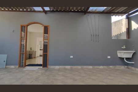 Casa para alugar com 2 quartos, 80m² em Vila Joao Batista, São Paulo