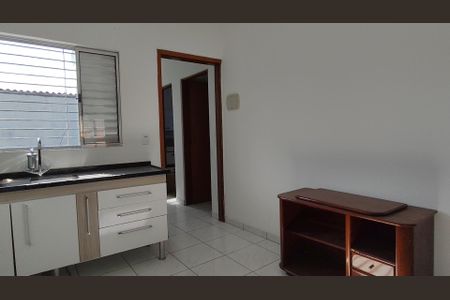 Casa para alugar com 2 quartos, 80m² em Vila Joao Batista, São Paulo