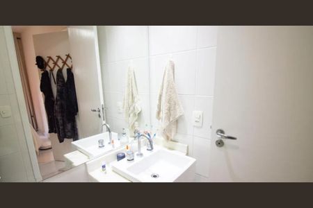 Apartamento à venda com 48m², 1 quarto e 1 vaga Apartamento à venda com 48m², 1 quarto e 1 vagaBanheiro 1