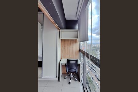Varanda de kitnet/studio para alugar com 1 quarto, 29m² em Paraíso, São Paulo