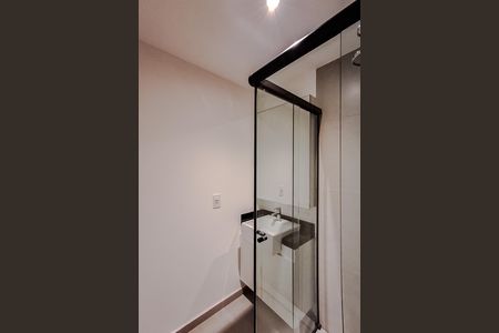 Banheiro de kitnet/studio para alugar com 1 quarto, 29m² em Paraíso, São Paulo