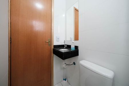Apartamento para alugar com 33m², 2 quartos e sem vagaBanheiro