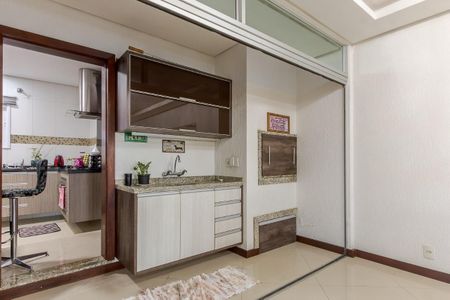 Cozinha de casa para alugar com 3 quartos, 300m² em Parque da Matriz, Cachoeirinha