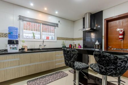 Casa para alugar com 300m², 3 quartos e 2 vagasCozinha