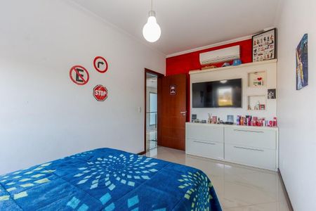 Casa para alugar com 300m², 3 quartos e 2 vagasQuarto