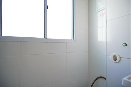 Cozinha e Área de Serviço de apartamento à venda com 2 quartos, 41m² em Chácara das Pedras, Porto Alegre